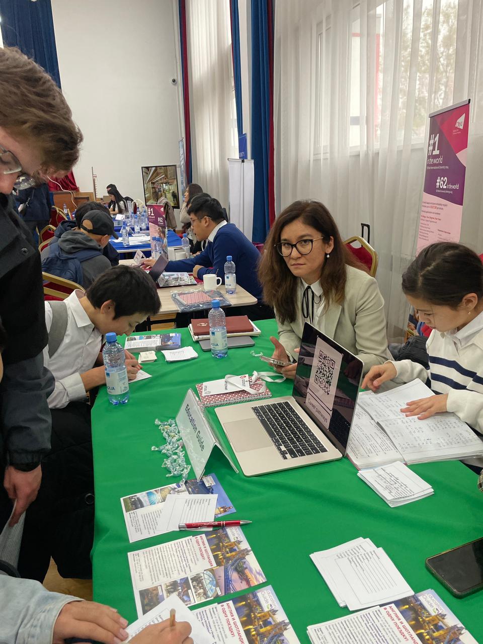 "Fizmat International Education Fair" көрмесі