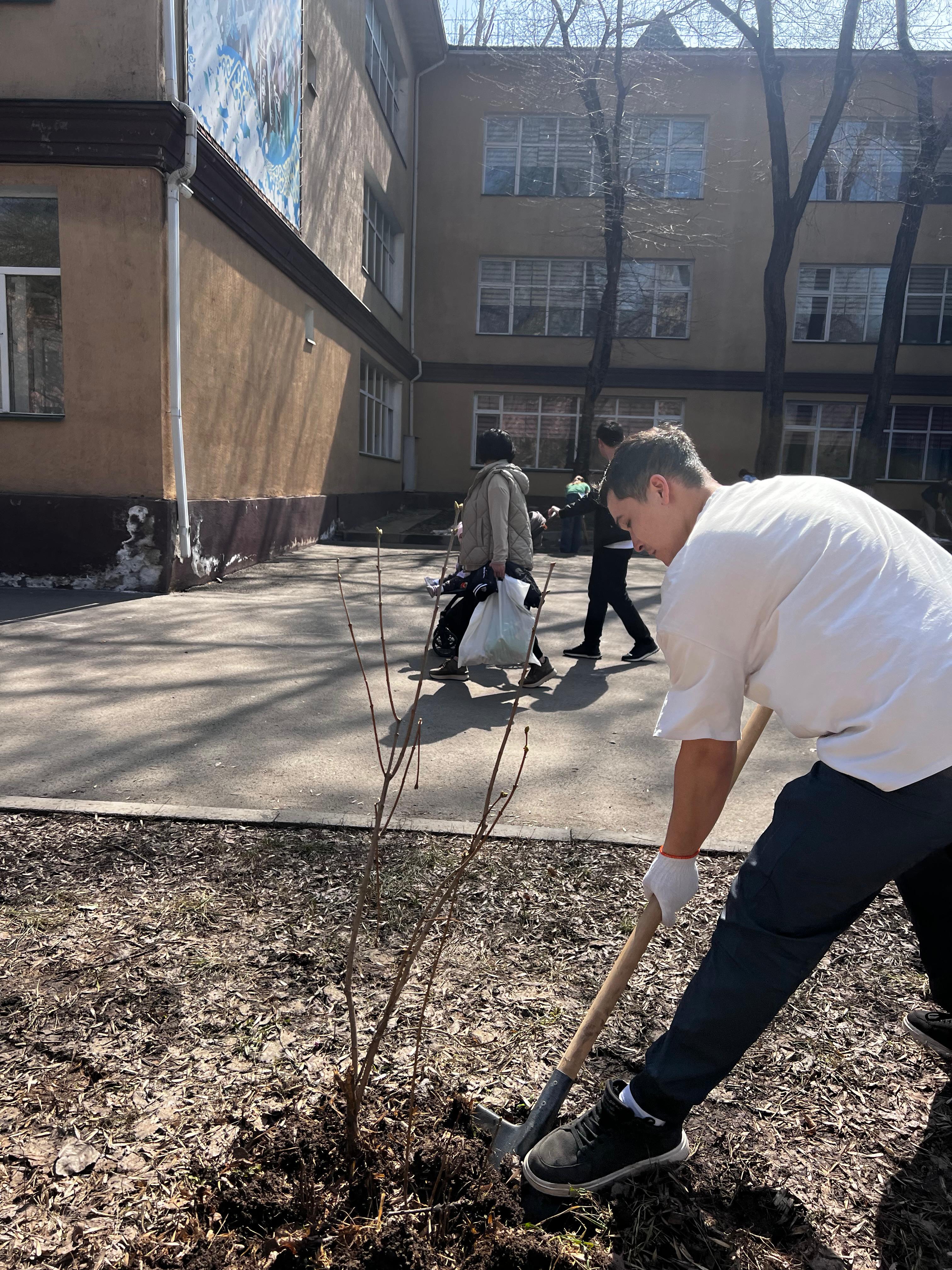 "TazaLike" FEST: Түлектер табиғатқа тағзым етті!